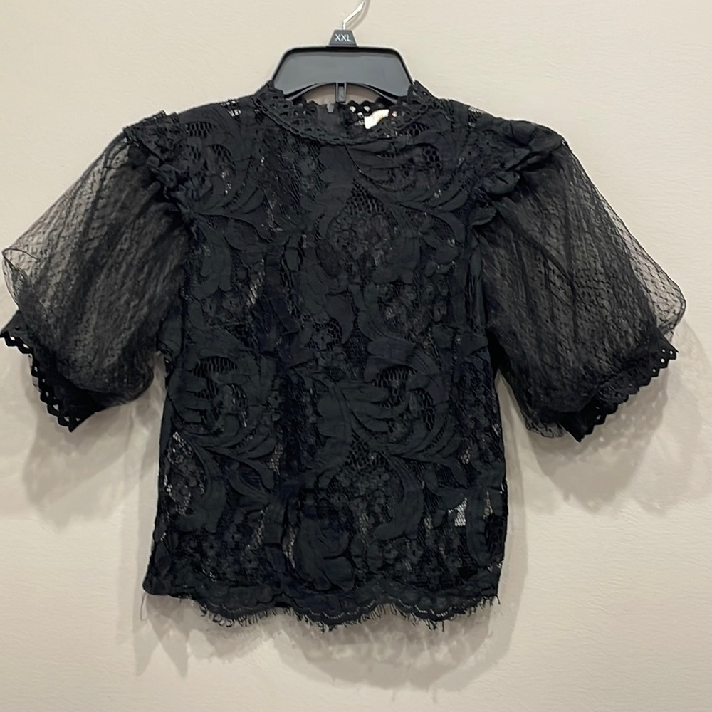 lace black top with puff sleeves